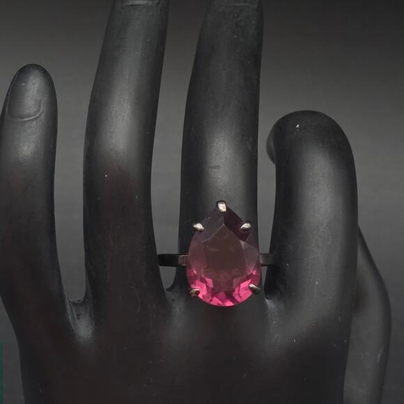Givenchy Purple Glass Tear Drop Ring Size 7.75 - Picture 1 of 12